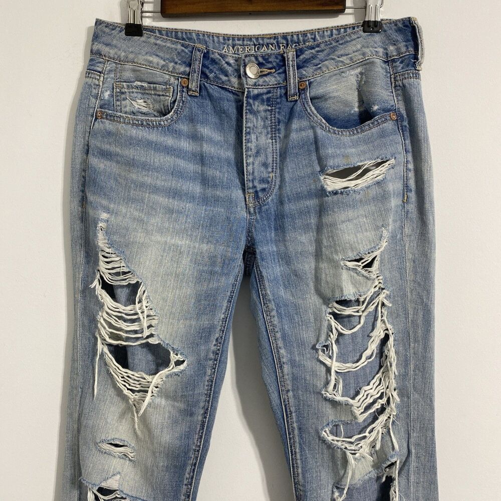 American Eagle Jeans Women's 6 Blue Tomgirl Ripped Distressed Destroyed Trashed - Picture 3 of 12